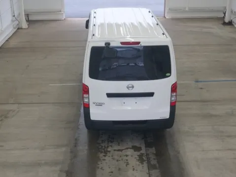 Rear view of white Nissan Caravan NV350 van, 2018, for sale in Musina, suitable for Zimbabwe buyers.