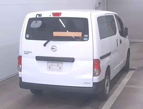 Nissan Vanette NV200 2017 white van, interior dashboard