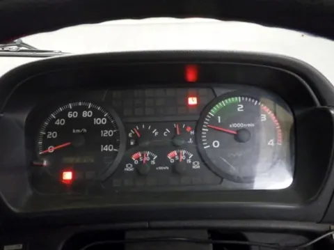 Hino Ranger 2014 truck dashboard, manual transmission, odometer reading