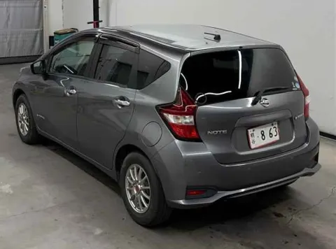 Rear view of grey 2017 Nissan Note e-Power hatchback, showing hatch and rear lights.